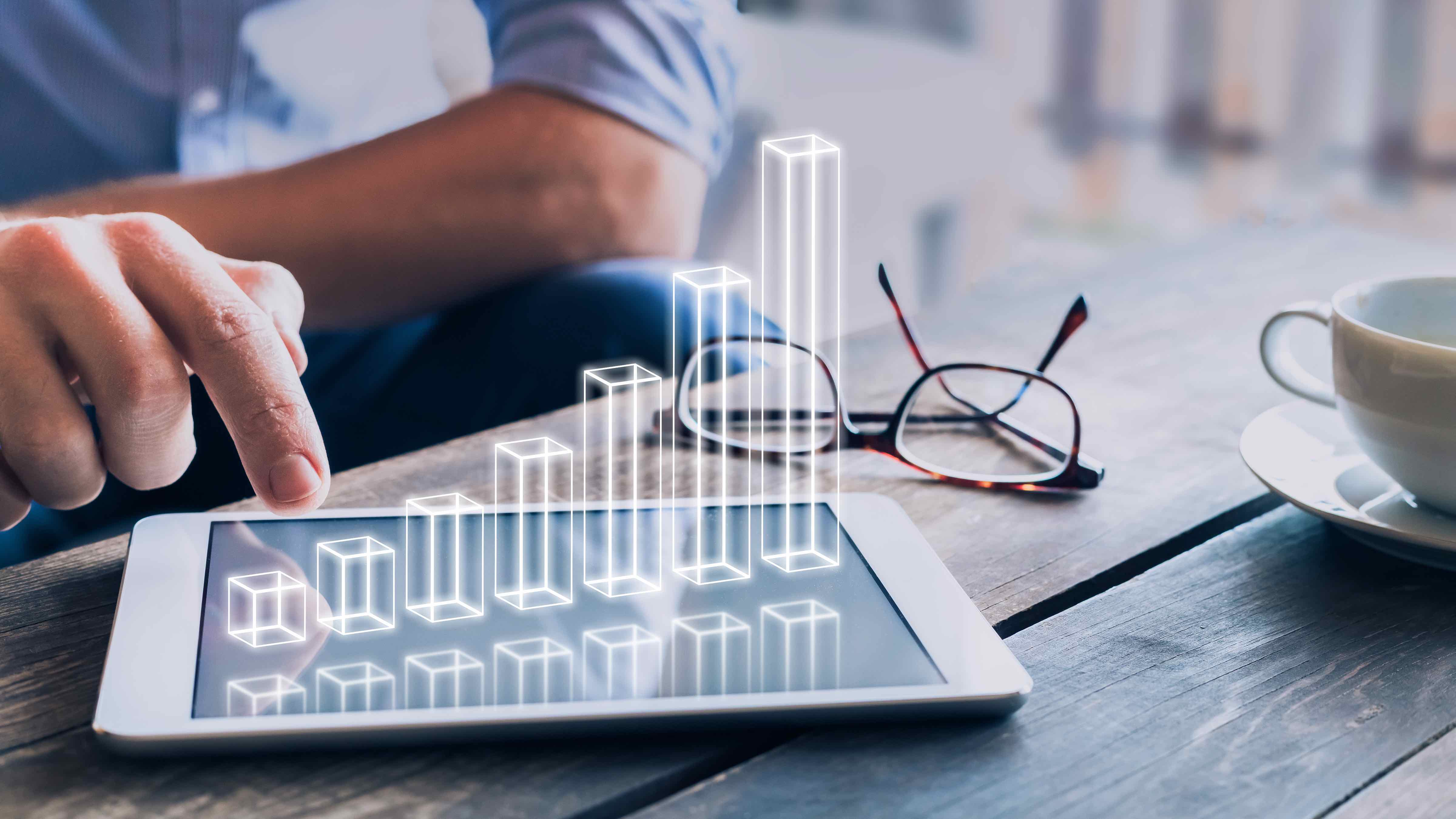 SERVICIOS. REESTRUCTURA FINANCIERA.